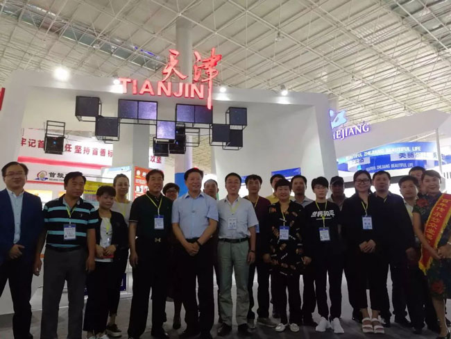天津副市長青洽會現場考察富怡設備