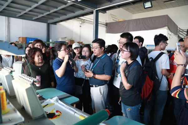 參觀富怡繡花機打樣測試