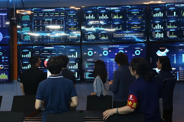 寶坻區(qū)總工會領(lǐng)導深入基層，為企業(yè)職工送關(guān)懷！